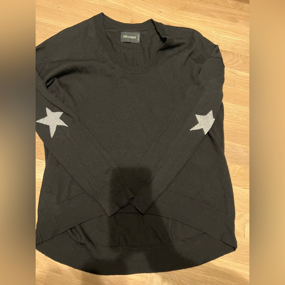 Beautiful zadig and Voltaire wool sweater with silver stars on the elbows
